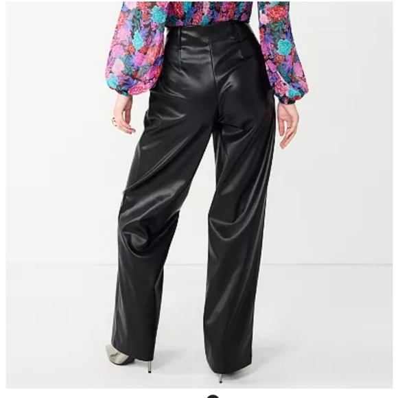 SO Faux Leather High Waist Pleated Wide Leg Pants NWT Size 15 Juniors - Picture 2 of 9